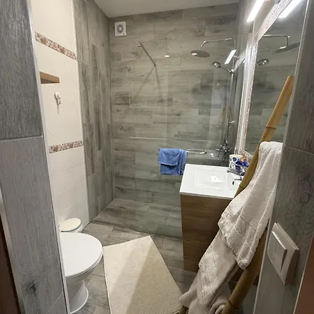 Vivenda Rosa * ラゴス