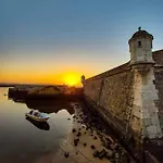 Vivenda Rosa Quarto em Acomodações Particulares Lagos