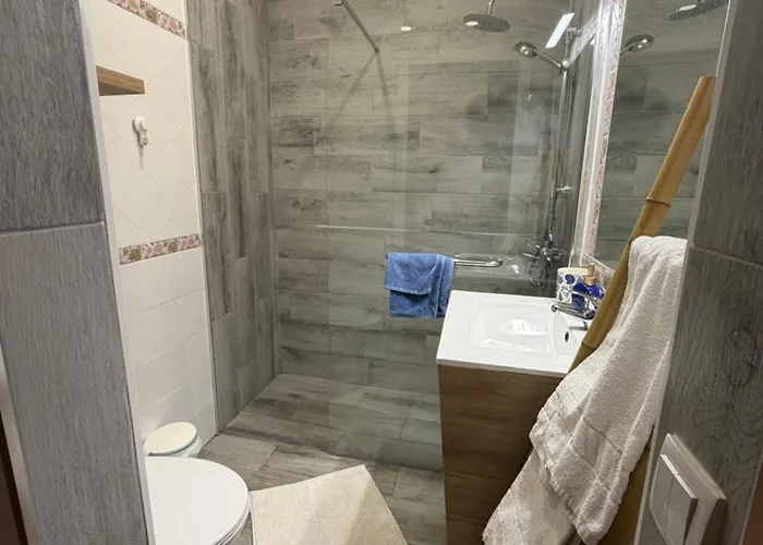 Vivenda Rosa * 拉哥斯