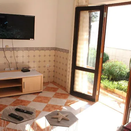 Δωμάτια σε οικογενειακή κατοικία Vivenda Rosa Λάγος